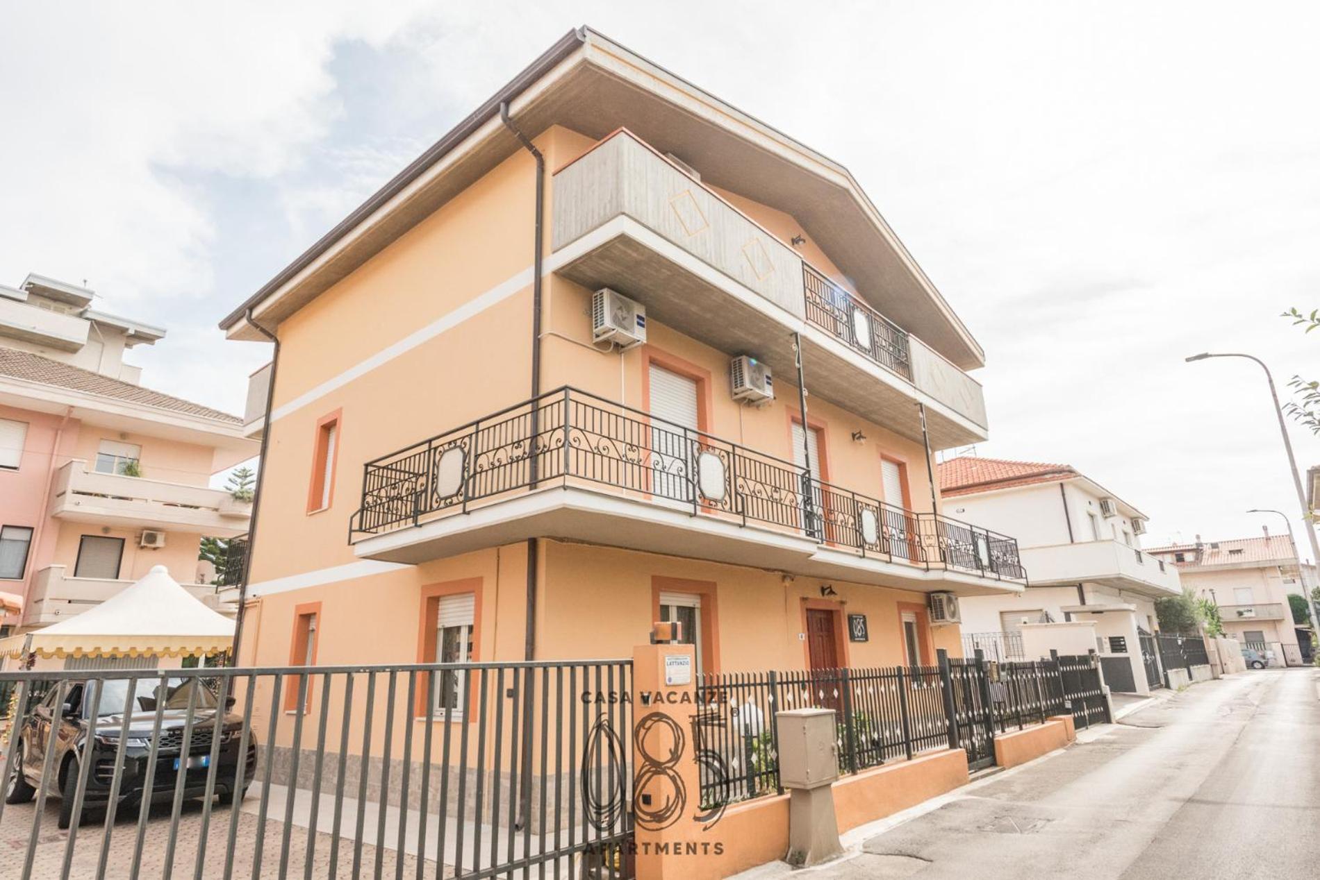 085 Apartments Montesilvano Marina Kültér fotó